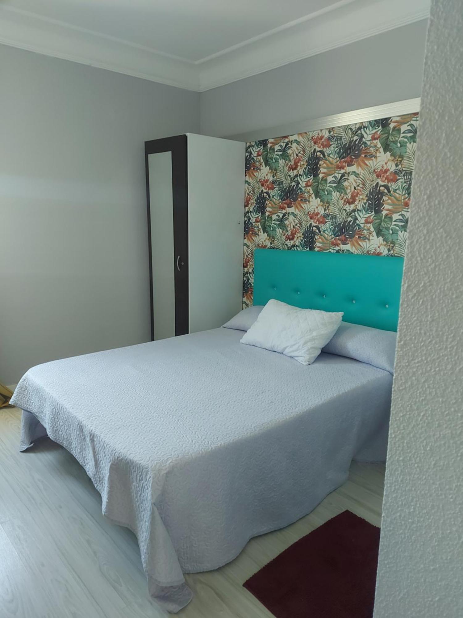 Hostal Fuente Del Pino Хумилья Экстерьер фото